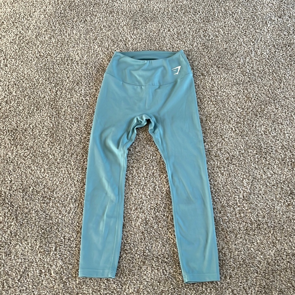 Gym shark light blue like new 30 inch from waist to ankle